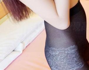 3Agirl图库：尾行白领，惊现高清美胸与长腿