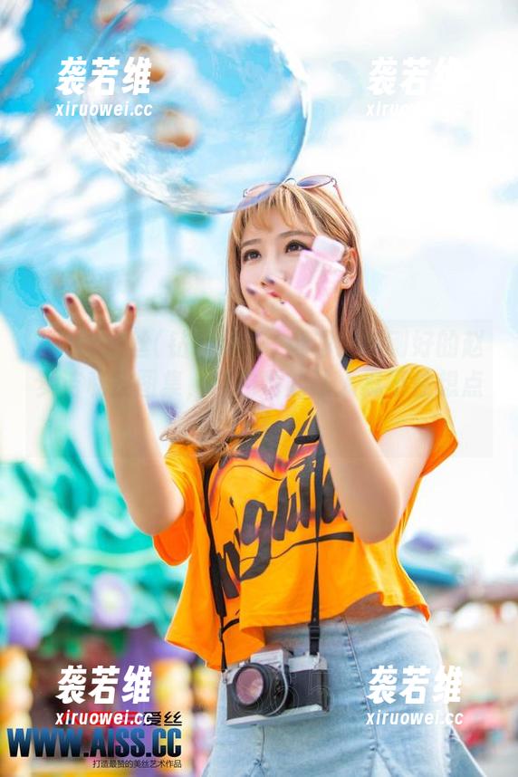 AISS爱丝(钻石版) - 低调又刚刚好的赵梦洁私房图集，自拍也能让人忍不住想点个赞～