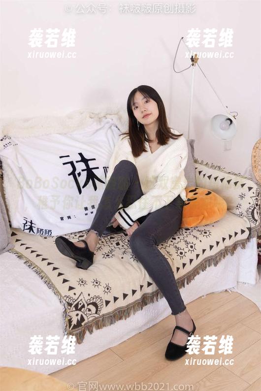 BoBoSocks袜啵啵 - 这双窜出的短棉袜，稚予你让我怎么忍住不下载美图呢？