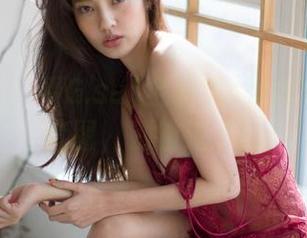 刚刚更新！看G.su(全智秀)如何玩转眼镜套图，别错过了！