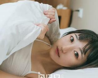 GIRLT果团网 – 盯着陈雅漫的校园写真，忽然觉得年少真好