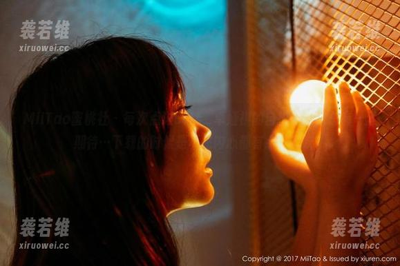 MiiTao蜜桃社 - 每次点进Cris_卓娅祺的自拍网盘，总有一丝期待…下载的时候是不是内心都有点小雀跃？