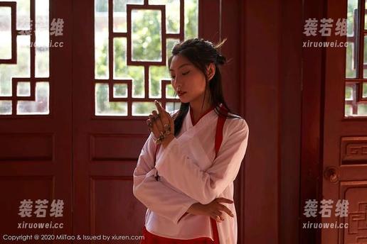 MiiTao蜜桃社-蜜蕊Mary MiiTao蜜桃社 - 蜜蕊Mary在浴室:这个在线写真,拍得比你的家还精彩?