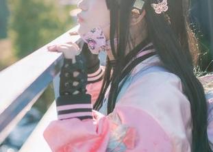 Mimmi(밈미)的DJAWA宠物女孩，高清照片，吸引你的不是她，而是她身边的萌宠！