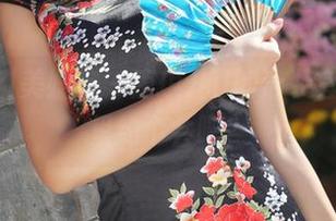 MyGirl美媛馆 – 唐琪儿il的泳装套图：海里约个会吧？