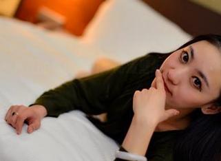 PANS写真 – 凡凡的黑丝自拍：高清壁纸，多到你心里泛起涟漪！