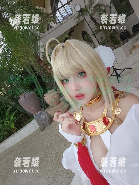 PuyPuyChan 新图上线!PuyPuyChan在NeroFormalDress里越发无邪,其实也就是个“正式”的混搭。