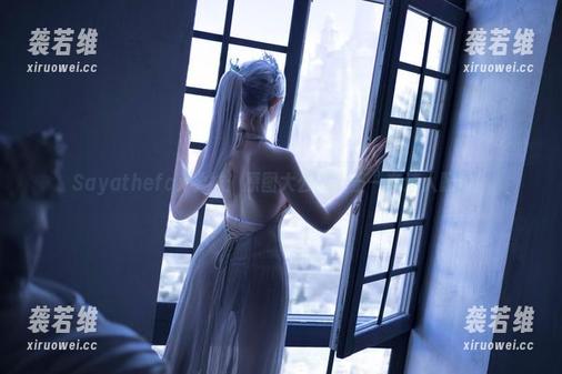 Sayathefox Sayathefox学妹:原图大公开,整一套迷人配置!