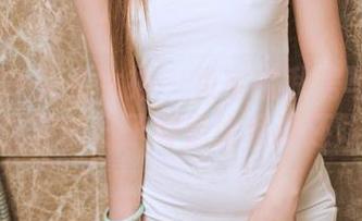 TouTiao头条女神 – 鱼宝宝私房写真：被圣诞拯救的日子好像比假期还难得。