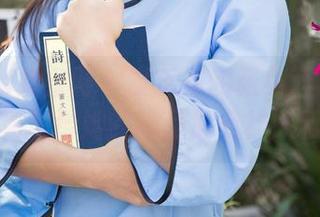 UGirls尤果网 – 夏天里的张小西Ann全套，真想给她的作品加点柠檬和冰块