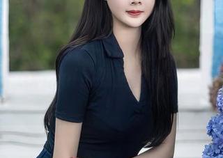 Xiuren秀人网 – 一身职业装也能这么俏皮——FoxYini孟狐狸的高清写真看这里！