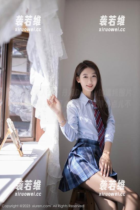 Xiuren秀人网 - 丹妮Danny的清纯图片，视觉上纯净，可心里却总觉得有点儿不安。