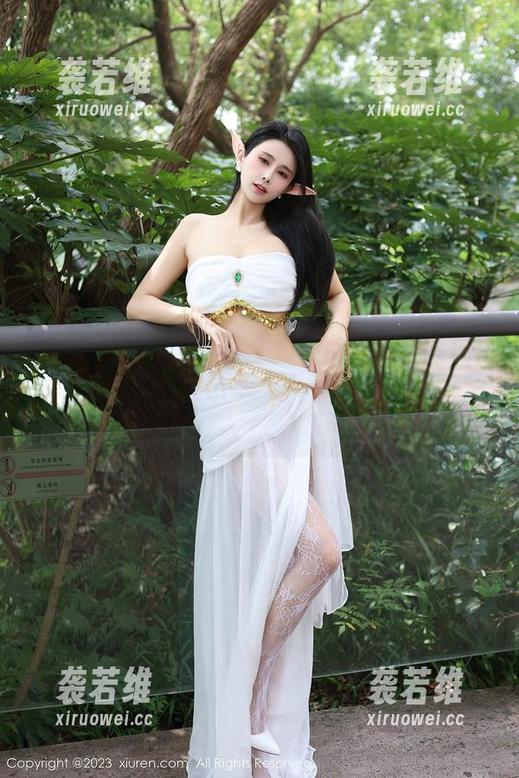 Xiuren秀人网-余贝拉bella Xiuren秀人网 - 拿着听诊器的余贝拉bella,让人看了忍不住想要点赞的护士私拍!