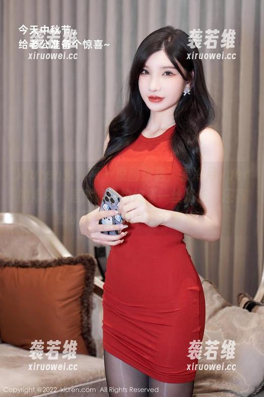 Xiuren秀人网-冷月yuer Xiuren秀人网 - 原图放送,看冷月yuer的婚纱,居然隐隐约约有一丝忧伤,还有点小可爱,心中万千意绪。