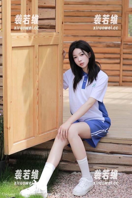 Xiuren秀人网-周jojobaby Xiuren秀人网 - 穿上周jojobaby牛仔裤,你敢挑战这图包吗?