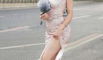 Xiuren秀人网 – 您的秘书来了——智恩baby的最新套图更新，告别普通的上班日常。