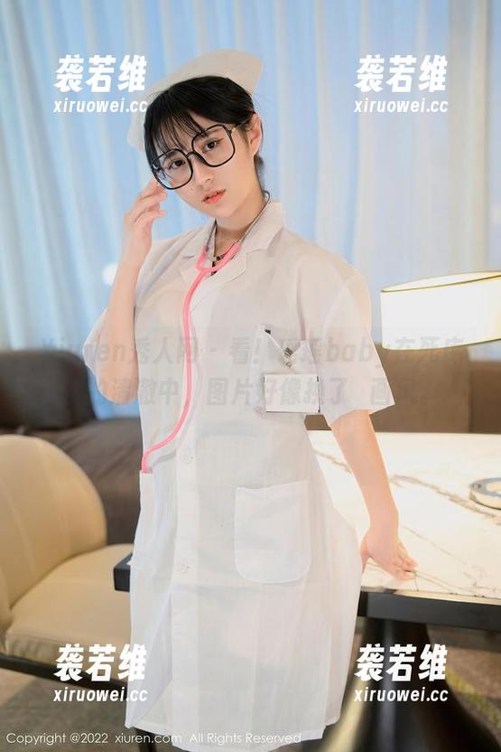 Xiuren秀人网 - 看！瑶瑶baby在死库水的清澈中，图片好像换了個画风。