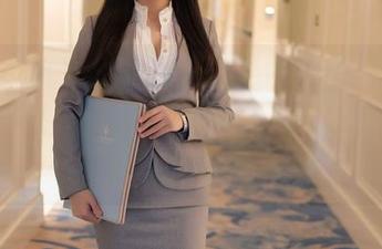 YouMi尤蜜荟 – 周于希Sandy的私房美图：不只是穿制服，更像在上演某种校园爱情ت