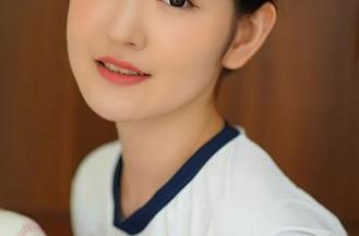 尤蜜荟的定制作品，这双姝怎么美得让我转移视线？