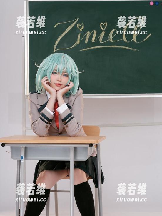 ZinieQ的猫娘制服，原图和下载，把你从平凡的日常拉回少女心！