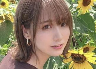 囤了一堆网袜的けん研，她的新图册居然真的让我想尝试？