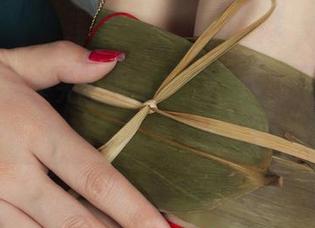 丽柜 – 无圣光？别想了，AMY的长腿写真的话题就是光芒四射