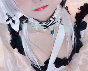 夏天的更新在伊喵君_Nya这里，竟然仿佛有种“不管三七二十一”的戏谑感。