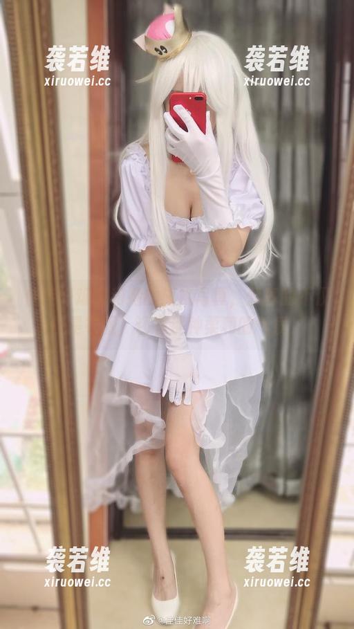 佳佳好难啊和她的旗袍写真，分享的不仅仅是衣服，还有那种柔和的气质！