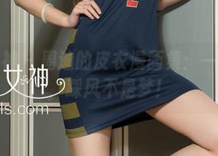 克拉女神 – 周迪的皮衣漫画集：一身黑衣，踩风不是梦！