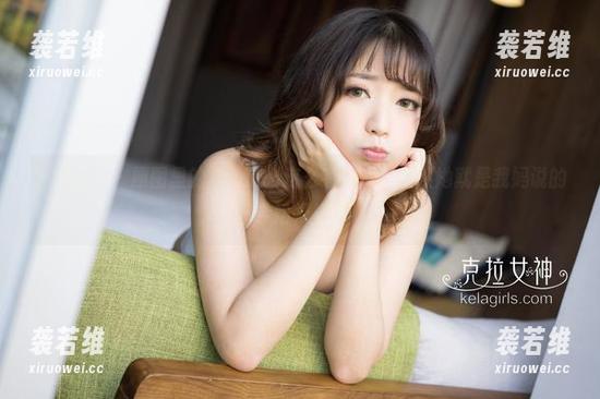 克拉女神 - 原图里的周迪怎么这么有气质，虽然她就是我妈说的学姐模样。
