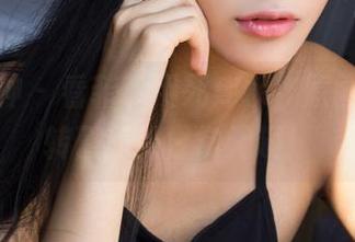 克拉女神 – 看菲菲用死库水，原图写真翻转了我的日常无趣！