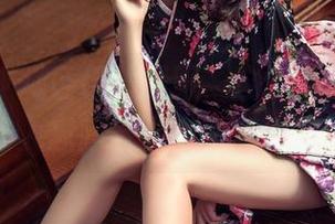 头条女神 – 区区体操服，这个在线原图也能让人想起童安琪的活力模样。
