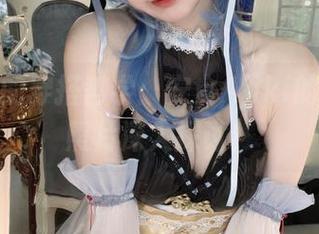 牛仔裤的穿搭哲学：安食Ajiki的原图与照片深入探讨！