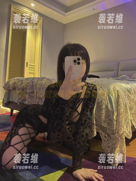 宋昱欣 微密圈 - 支持福利!宋昱欣黑白作品带你穿越,不怕这是闭眼也能猜到的图片!