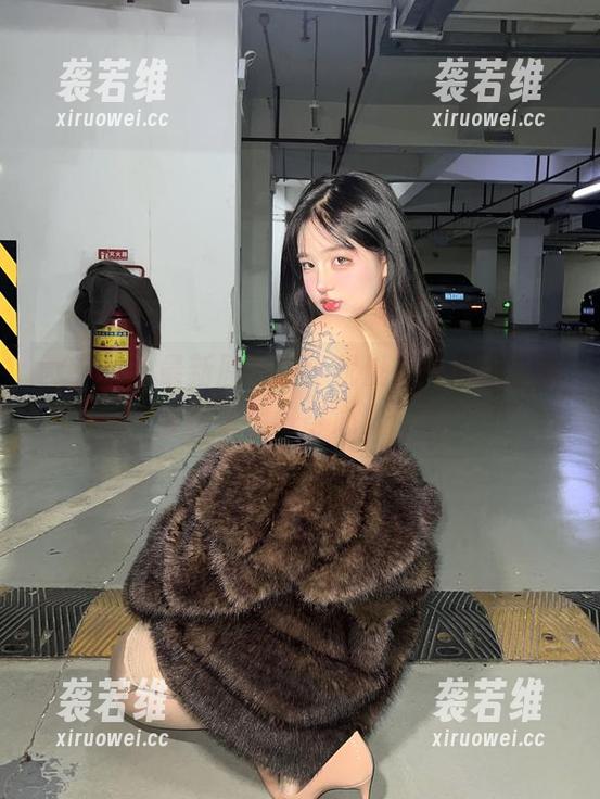 微密圈 - 最新原图，小优优子的浴缸里藏着什么？好奇心满分！