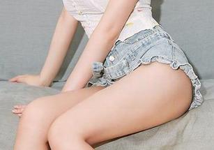 尤蜜荟 – 愿你在下载黄金宝儿双马尾套图时，不被扎到心里那根小刺！