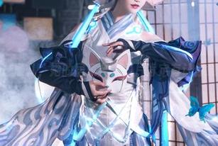从容不迫的戚顾儿，她的居家全套图片肯定有让你意外的地方。