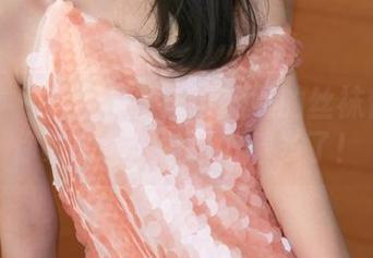 推女神 – 美图警告！可蕊娜的丝袜作品比你家墙上的壁纸好看多了！