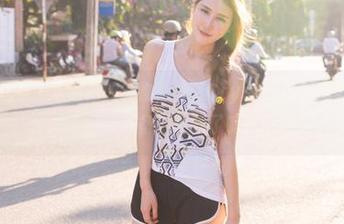 推女神 – 这是一次隐藏的礼物，梓萱Crystal的私藏宜昌旅拍大全，准备好下载了嘛？