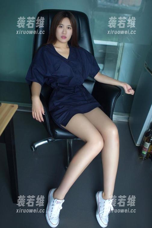 推女郎 - 清晰得像是睁了双大眼的吻熙，制服图集完全不想滑走。