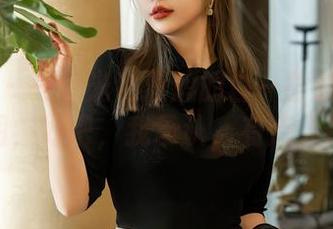 星颜社 – 一道光也没遮的白一晗结识双人美图，好吧，我承认，有点失控。