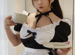 是依酱呀呀裤里丝套图，忍不住想多看几眼！