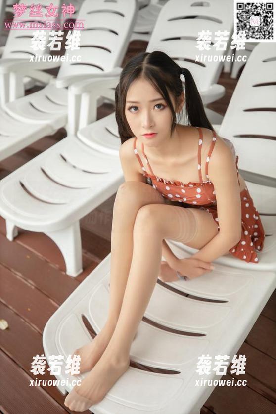 梦丝女神 - 丝袜与玉足的完美结合，魏婷婷的作品集让人心痒痒