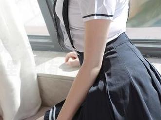 模范学院 – 宅兔兔黑色图集：“每只兔子的心里，都有一个黑暗小角落！”
