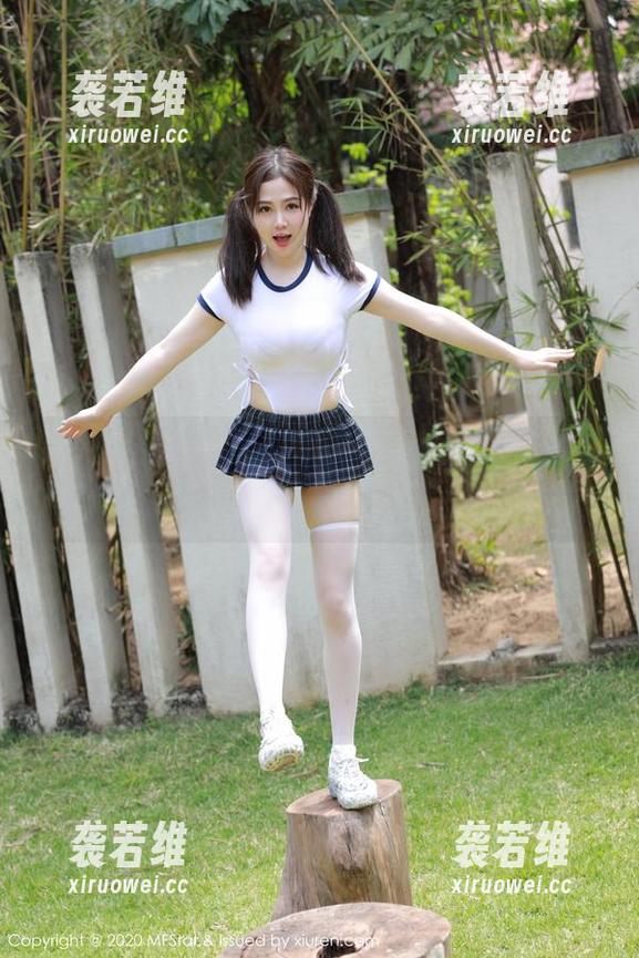 模范学院-柳侑绮Sevenbaby 模范学院 - 柳侑绮Sevenbaby带你逛校园,图片合集里的习作满满是青涩的气息