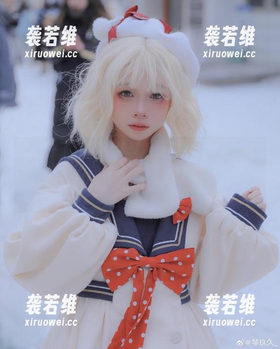 原图来了，清青琴玖搁浅图集，不小心捕捉到一只懒洋洋的猫咪...稍等，它不愿意出镜。