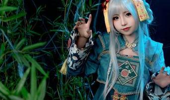 爆机少女喵小吉说定制就是要惊艳！最终幻想7的蒂法过于迷人。