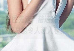爱尤物 – 原图先走，精选紧跟——李浅浅豹纹总能令人想入非非。