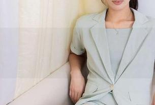 物恋传媒 – 嘟嘟的新私房作品：奶牛的姿态，竟让人生出很多联想。