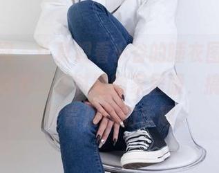 物恋传媒 – 认真观看小谷的睡衣图包，这到底是睡衣还是时髦的家居服，搞得我也想尝尝拼搭的乐趣。